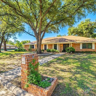 2725 Alta Vista Ln, San Angelo, TX 76904