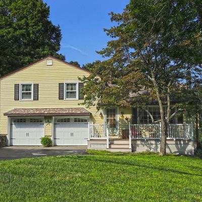 28 Beacon Hill Ter, Shelton, CT 06484