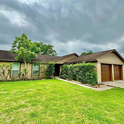 2842 Virginia Colony Dr, Webster, TX 77598