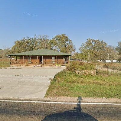 2884 W Fm, Livingston, TX 77351