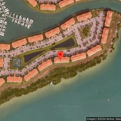 24 Harbour Isle Dr W Ph 2, Fort Pierce, FL 34949