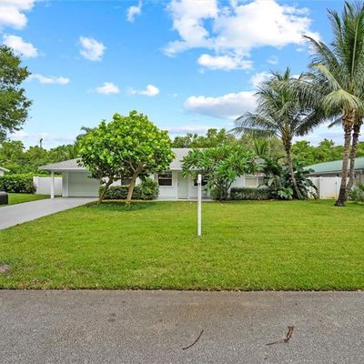 2449 Hope Ln E, Palm Beach Gardens, FL 33410