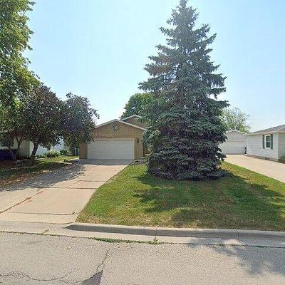 2531 Greenwald St, Green Bay, WI 54301