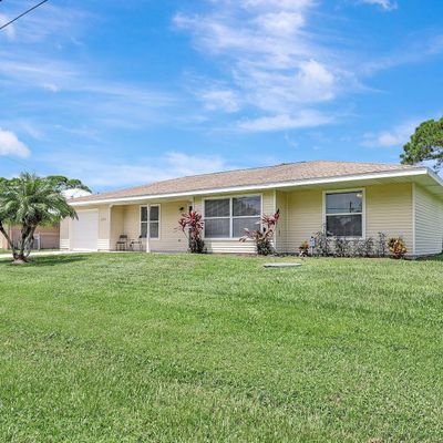 2573 Se Mariposa Ave, Port Saint Lucie, FL 34952