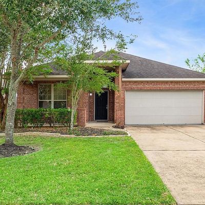 3227 Doves Nest Ct, Dickinson, TX 77539