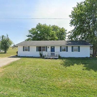 327 N Church St, Carlock, IL 61725