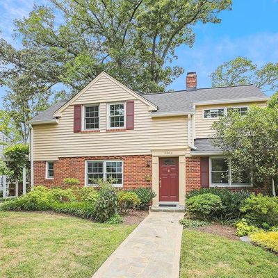 3304 Circle Hill Rd, Alexandria, VA 22305