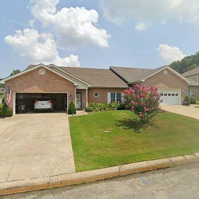 334 Paris Harbor Dr, Paris, TN 38242