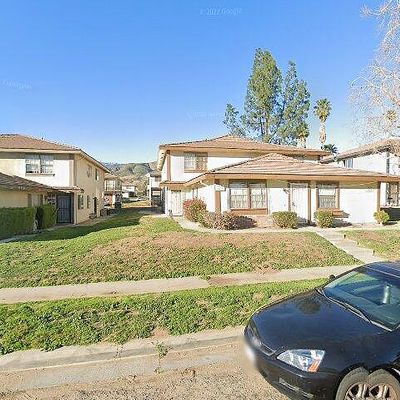 3424 Rainbow Ln, Highland, CA 92346