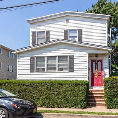 37 William St, Wallington, NJ 07057