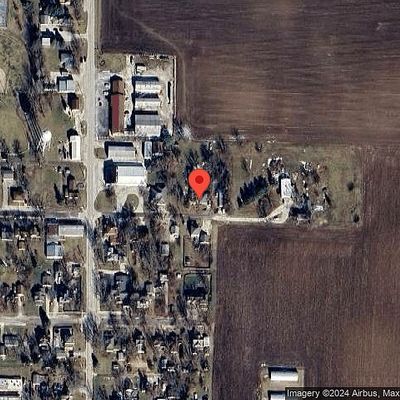 305 E Cooper St, Colfax, IL 61728