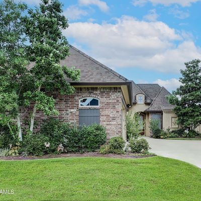 311 Dunvegan Ct, Lafayette, LA 70503