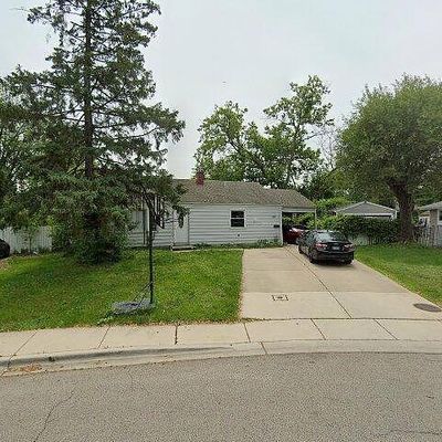 317 Tee Ln, Carpentersville, IL 60110