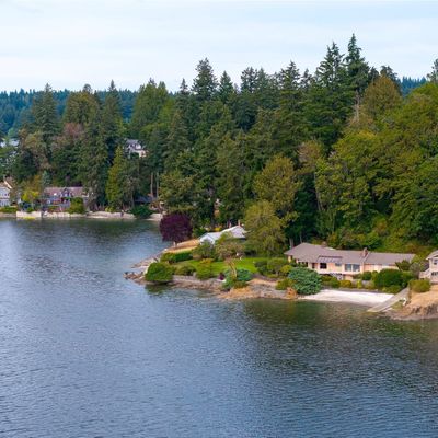 3195 Rocky Point Rd Nw, Bremerton, WA 98312