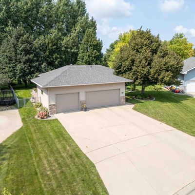 416 Clearview Ct, Moorhead, MN 56560