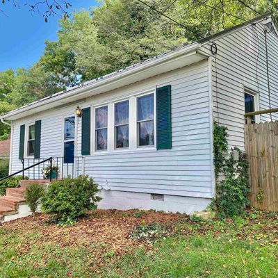 423 Albemarle Ave, Staunton, VA 24401