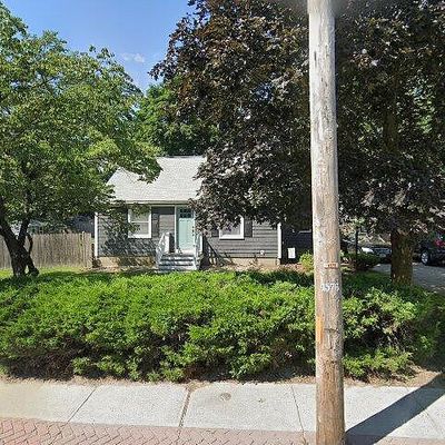 455 Thacher St, Attleboro, MA 02703