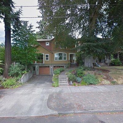 3823 Se Woodward St, Portland, OR 97202