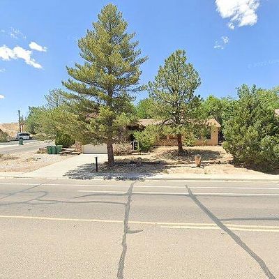 3901 N Dustin Ave, Farmington, NM 87401