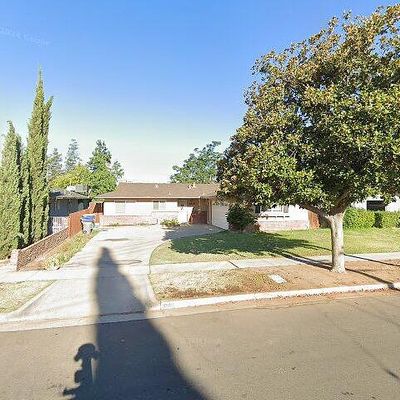 3915 N 7 Th St, Fresno, CA 93726