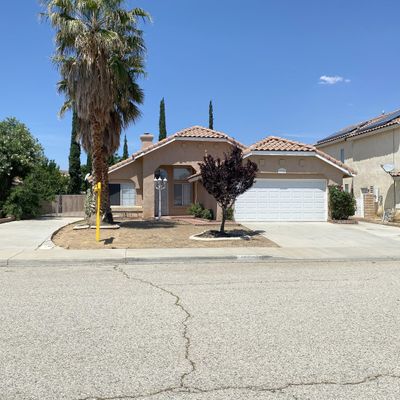 39925 Milan Dr, Palmdale, CA 93551