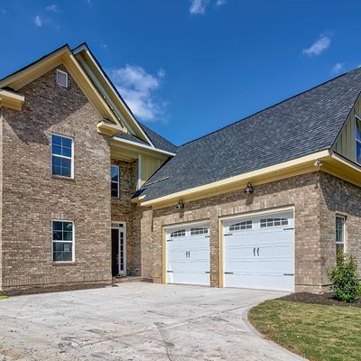 4 Beaver Lake Ct, Elgin, SC 29045