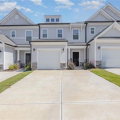 4 Stardust Trl, Greensboro, NC 27455