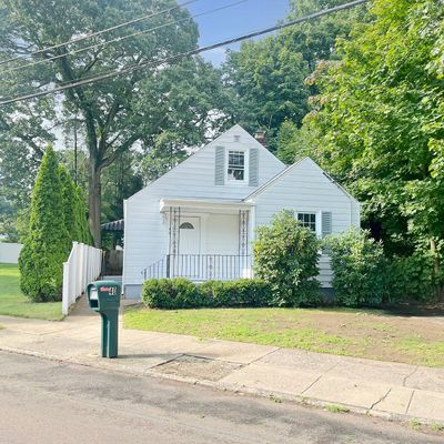 40 Highview Ave, West Haven, CT 06516