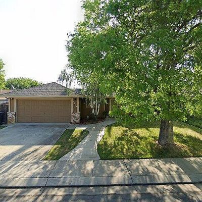 4012 Hennings Dr, Modesto, CA 95356