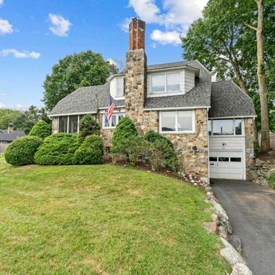 507 W Shore Trl, Sparta, NJ 07871