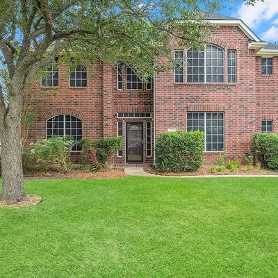 5207 Cove Crk, Baytown, TX 77523