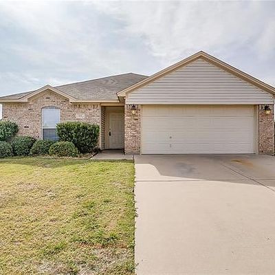 533 Marybeth Dr, Burleson, TX 76028