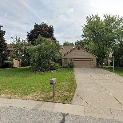 538 Timberline Dr, Rochester Hills, MI 48309