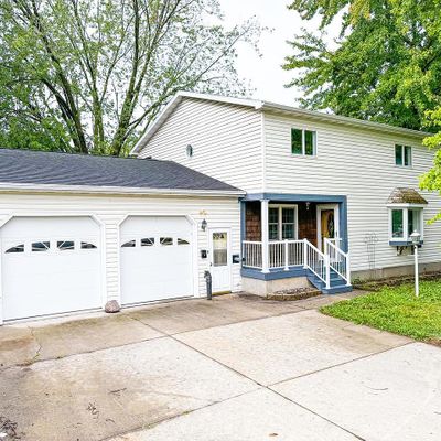 542 E Johnson St, Fond Du Lac, WI 54935