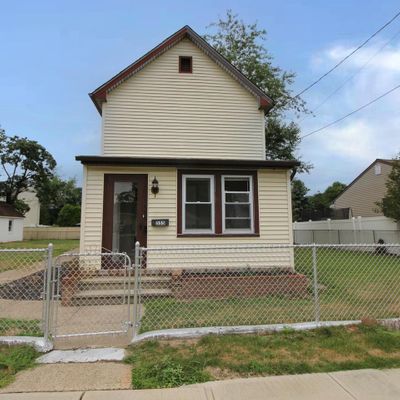 555 Sixth St, Roebling, NJ 08554