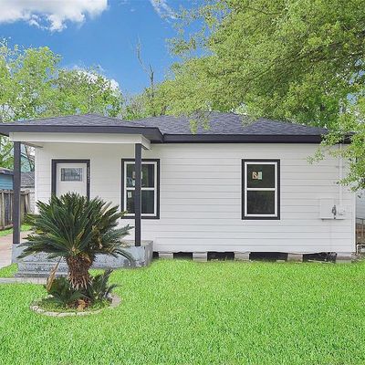 5621 Tommye St, Houston, TX 77028