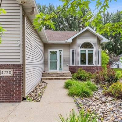 4720 Crystal Creek Dr, Moorhead, MN 56560