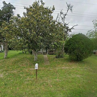 644 N Duval St, Goliad, TX 77963