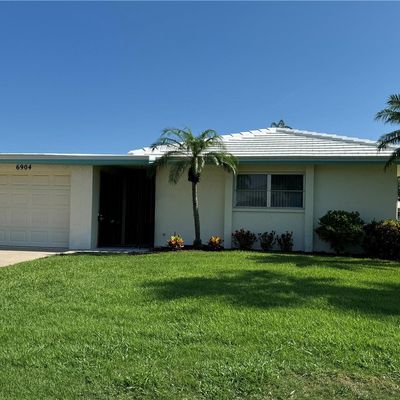 6904 10 Th Ave W, Bradenton, FL 34209