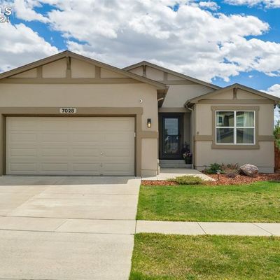 7028 Cumbre Vista Way, Colorado Springs, CO 80924