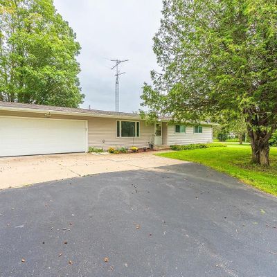 704 Emmonsville Rd, Hatley, WI 54440