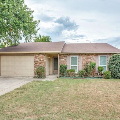 7100 Harwick Ln, North Richland Hills, TX 76182