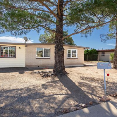 712 N Skyline Dr, Huachuca City, AZ 85616