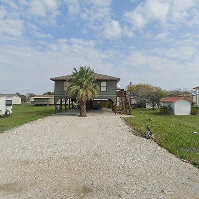 58 Heather St, Port O Connor, TX 77982