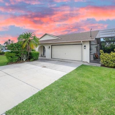 595 109 Th Ave N, Naples, FL 34108