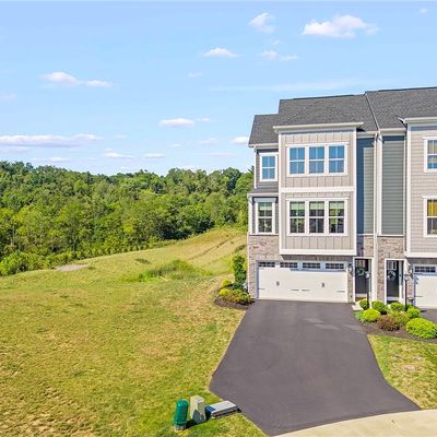 600 Spruce Ln, Canonsburg, PA 15317