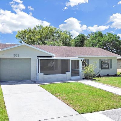 608 Avocado Dr, Seffner, FL 33584