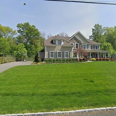 8 Jameson Pl, West Caldwell, NJ 07006