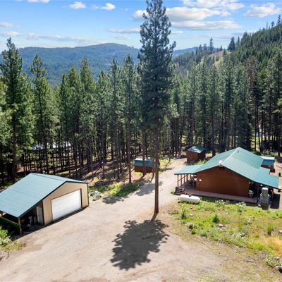 8 S Airstrip Rd, Twisp, WA 98856