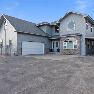 803 White Bluffs Pl, Selah, WA 98942